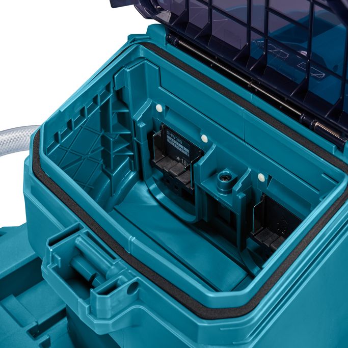 Аккумуляторная мойка высокого давления Makita DHW080ZK