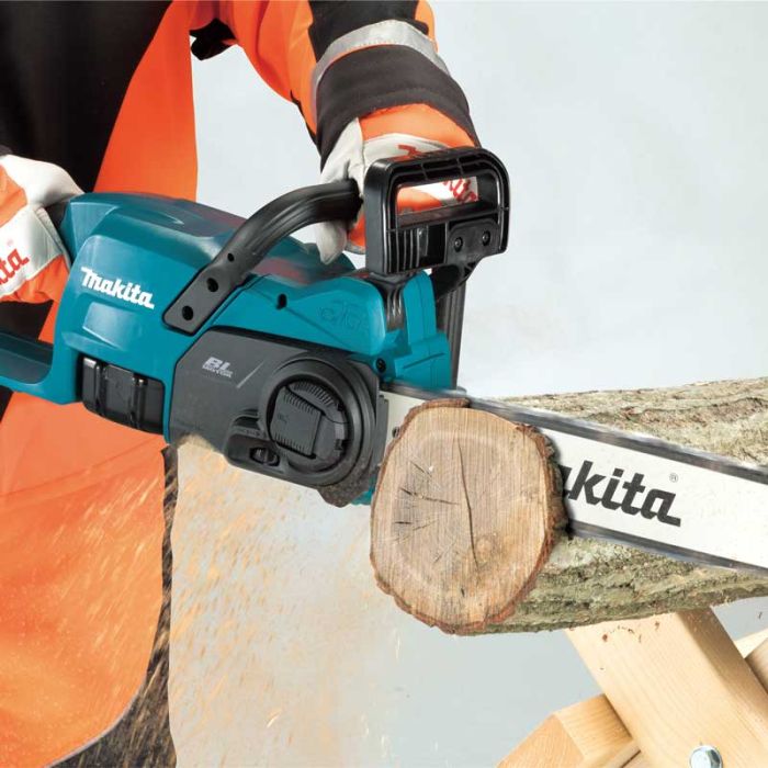 Аккумуляторная цепная пила Makita DUC357Z + BL1850B + DC18RC