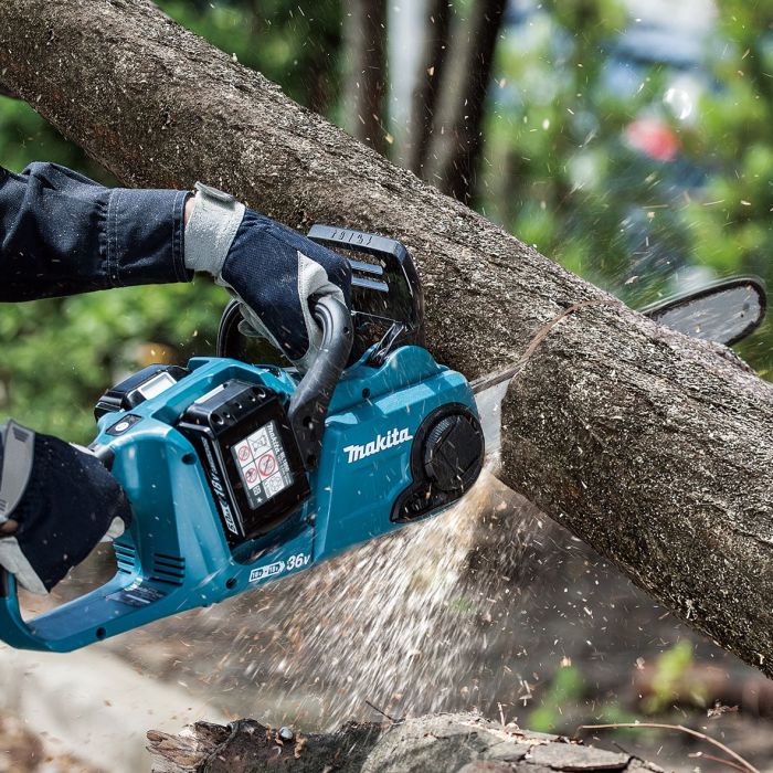 Аккумуляторная цепная пила MAKITA DUC353Z